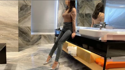 被摸的气喘吁吁，求着赶紧艹她